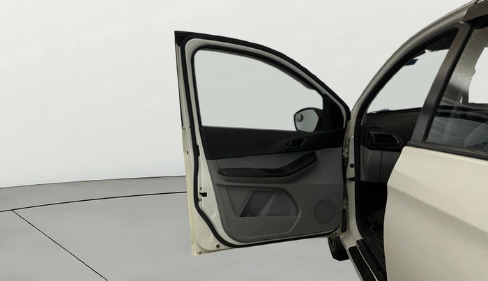 2024 Tata Tiago XT CNG, CNG, Manual, 44,879 km, LHS Front Door