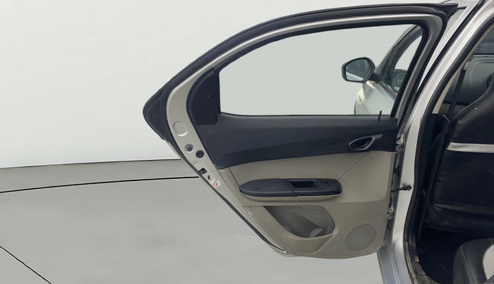 2018 Tata Tiago XT PETROL, Petrol, Manual, 1,28,118 km, LHS Rear Door