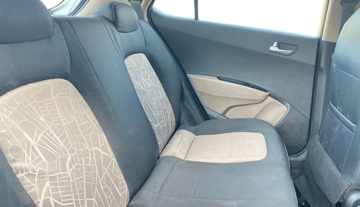 2015 Hyundai Grand i10 SPORTZ 1.2 KAPPA VTVT, Petrol, Manual, 88,547 km, Right Side Rear Door Cabin