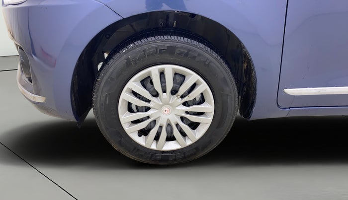 2017 Maruti Dzire VDI, Diesel, Manual, 1,38,676 km, Left Front Wheel