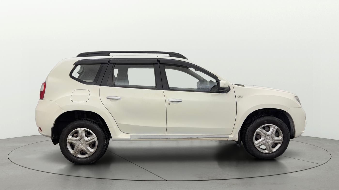 2014 Nissan Terrano XL (P), Petrol, Manual, 60,209 km, Right Side View