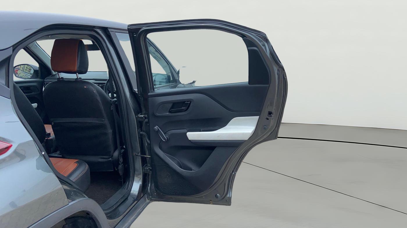 2025 Tata PUNCH PURE MT, Petrol, Manual, 34,594 km, RHS Rear Door