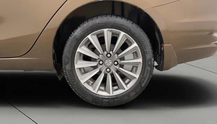 2018 Maruti Ciaz ALPHA  AT 1.5 SHVS PETROL, Petrol, Automatic, 94,688 km, Left Rear Wheel