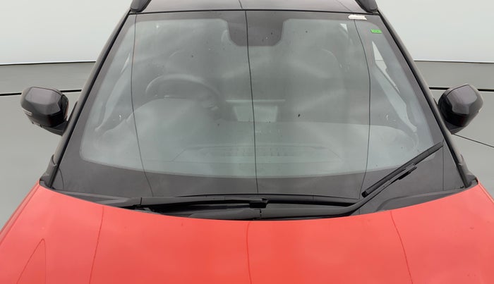 2023 Tata NEXON FEARLESS + SUNROOF DCA DUAL TONE 1.2 PETROL, Petrol, Automatic, 27,496 km, Front Windshield