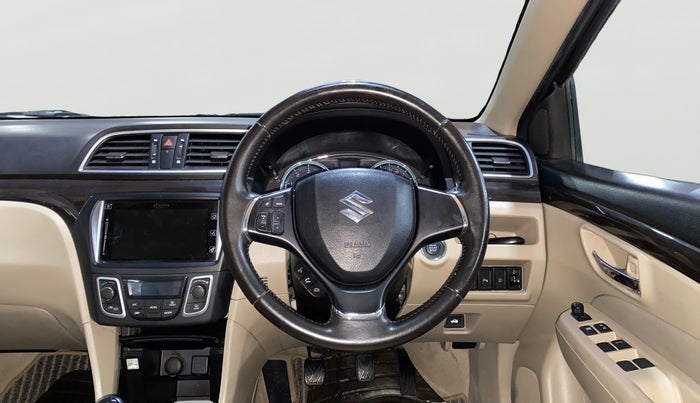 2015 Maruti Ciaz ZDI+ SHVS, Diesel, Manual, 71,836 km, Steering Wheel Close Up