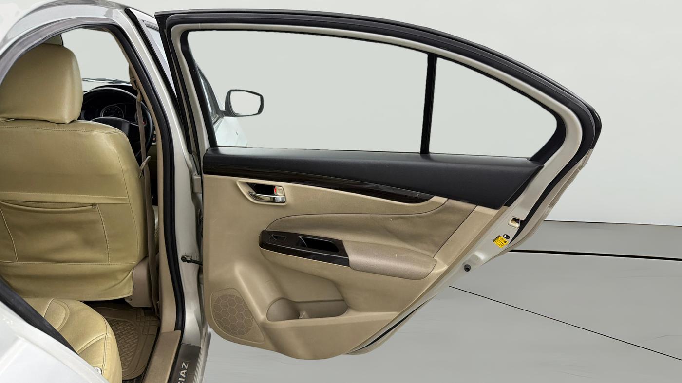 2016 Maruti Ciaz ZXI AT, Petrol, Automatic, 97,097 km, RHS Rear Door