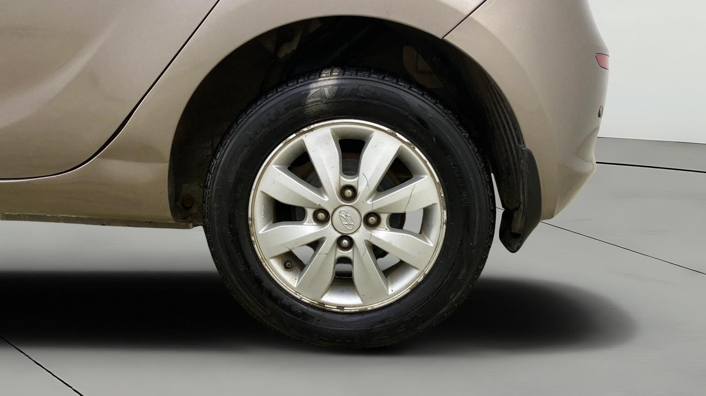 2013 Hyundai i20 SPORTZ 1.2, Petrol, Manual, 52,429 km, Left Rear Wheel