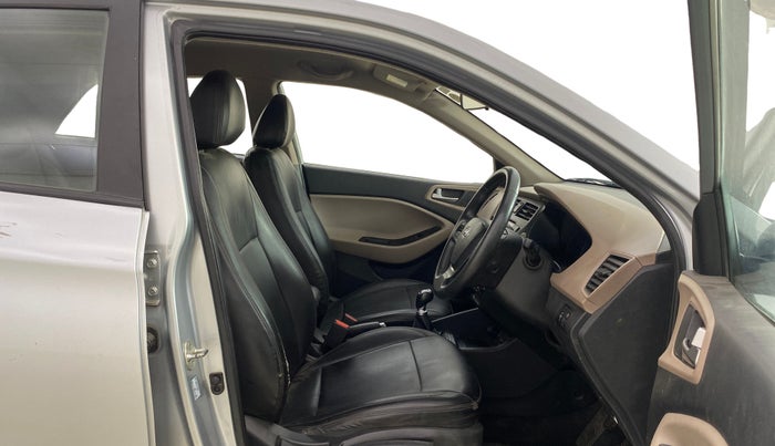 2020 Hyundai Elite i20 ASTA 1.2 (O), Petrol, Manual, 63,352 km, Right Side Front Door Cabin