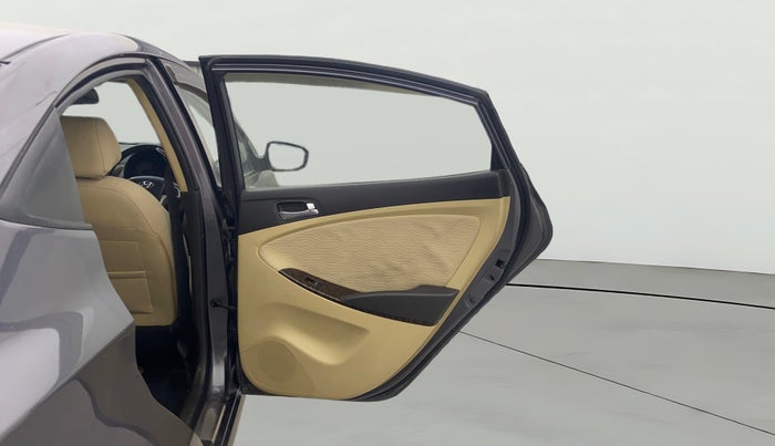 2014 Hyundai Verna FLUIDIC 1.6 CRDI SX, Diesel, Manual, 1,46,813 km, RHS Rear Door