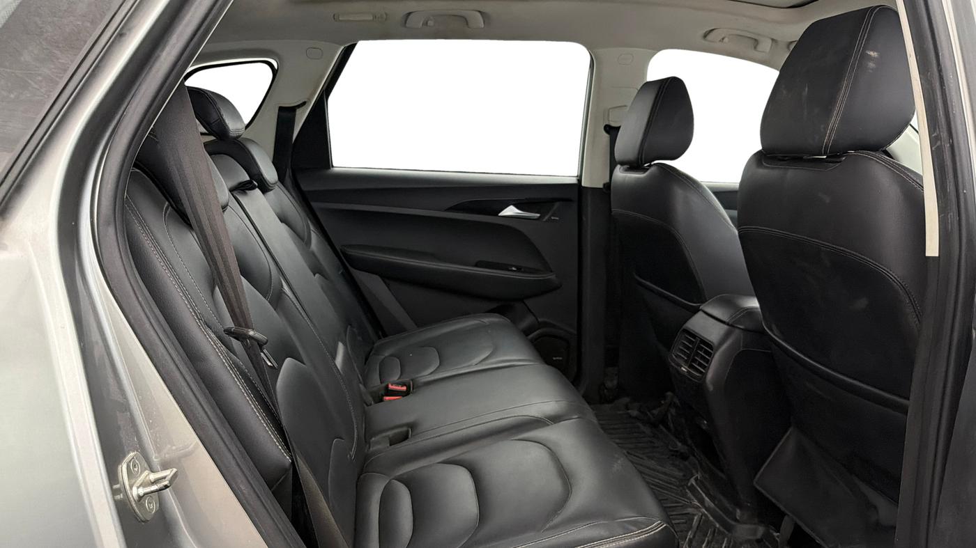 2019 MG HECTOR SHARP HYBRID 1.5 PETROL, Petrol, Manual, 87,032 km, Right Side Rear Door Cabin