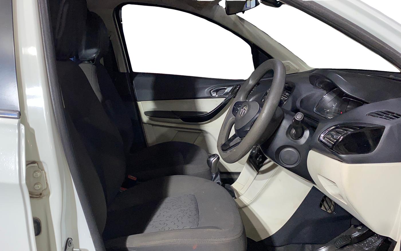 2022 Tata TIGOR XZ PLUS CNG, CNG, Manual, 34,442 km, Right Side Front Door Cabin