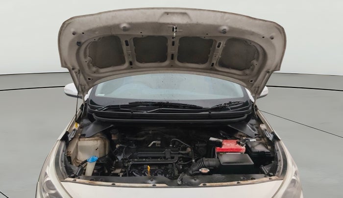 2015 Hyundai i20 Active 1.2 S, Petrol, Manual, 1,00,416 km, Open Bonet