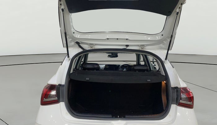 2023 Hyundai NEW I20 ASTA (O) 1.2 MT, Petrol, Manual, 54,586 km, Boot Open Zoomed View