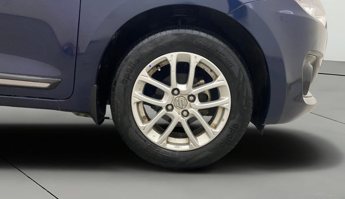 2020 Maruti Swift ZXI, Petrol, Manual, 66,031 km, Right Front Wheel