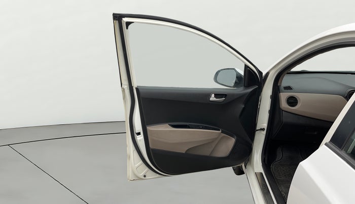 2015 Hyundai Xcent S 1.2, Petrol, Manual, 55,600 km, LHS Front Door