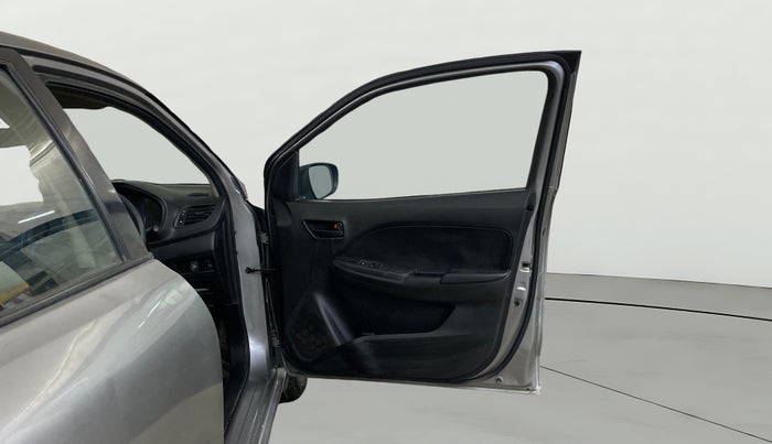 2019 Maruti Baleno SIGMA PETROL 1.2, CNG, Manual, 1,08,367 km, RHS Front Door