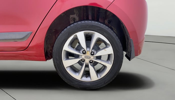 2017 Hyundai Elite i20 ASTA 1.2 (O), Petrol, Manual, 1,31,406 km, Left Rear Wheel