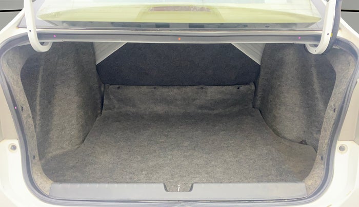 2016 Honda City 1.5L I-VTEC V MT, Petrol, Manual, 69,843 km, Boot Open Zoomed View