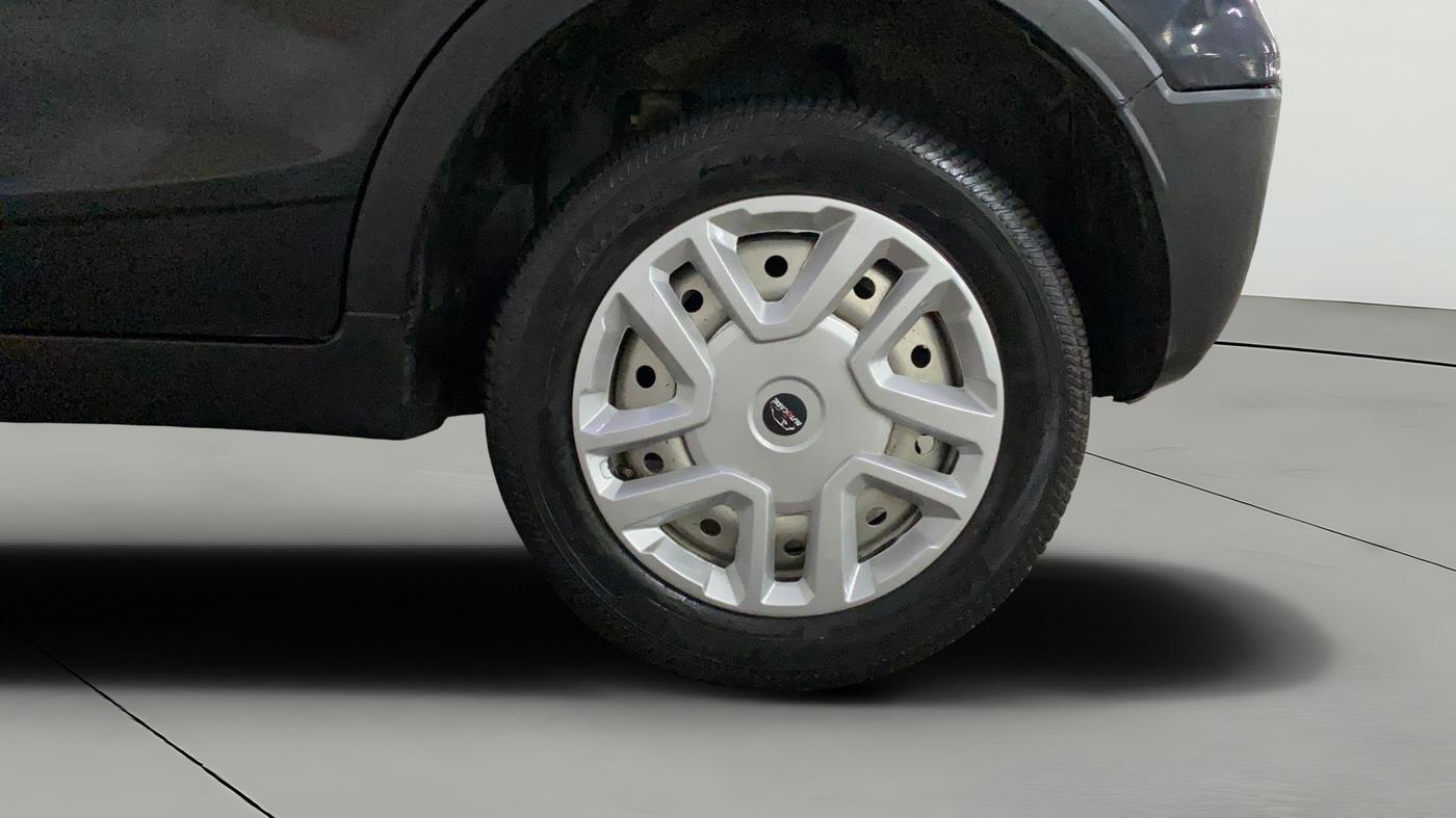 2022 Mahindra XUV300 W4 1.2 PETROL, Petrol, Manual, 26,197 km, Left Rear Wheel