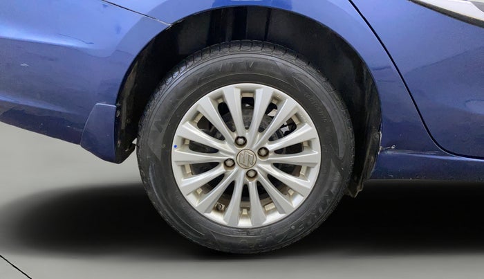 2019 Maruti Ciaz DELTA 1.5 SHVS MT PETROL, Petrol, Manual, 31,615 km, Right Rear Wheel