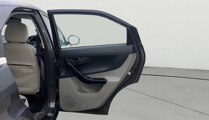 2018 Tata NEXON XM PETROL, Petrol, Manual, 77,098 km, RHS Rear Door