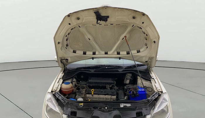 2014 Skoda Rapid AMBITION 1.6 MPI MT PLUS, Petrol, Manual, 45,837 km, Open Bonet