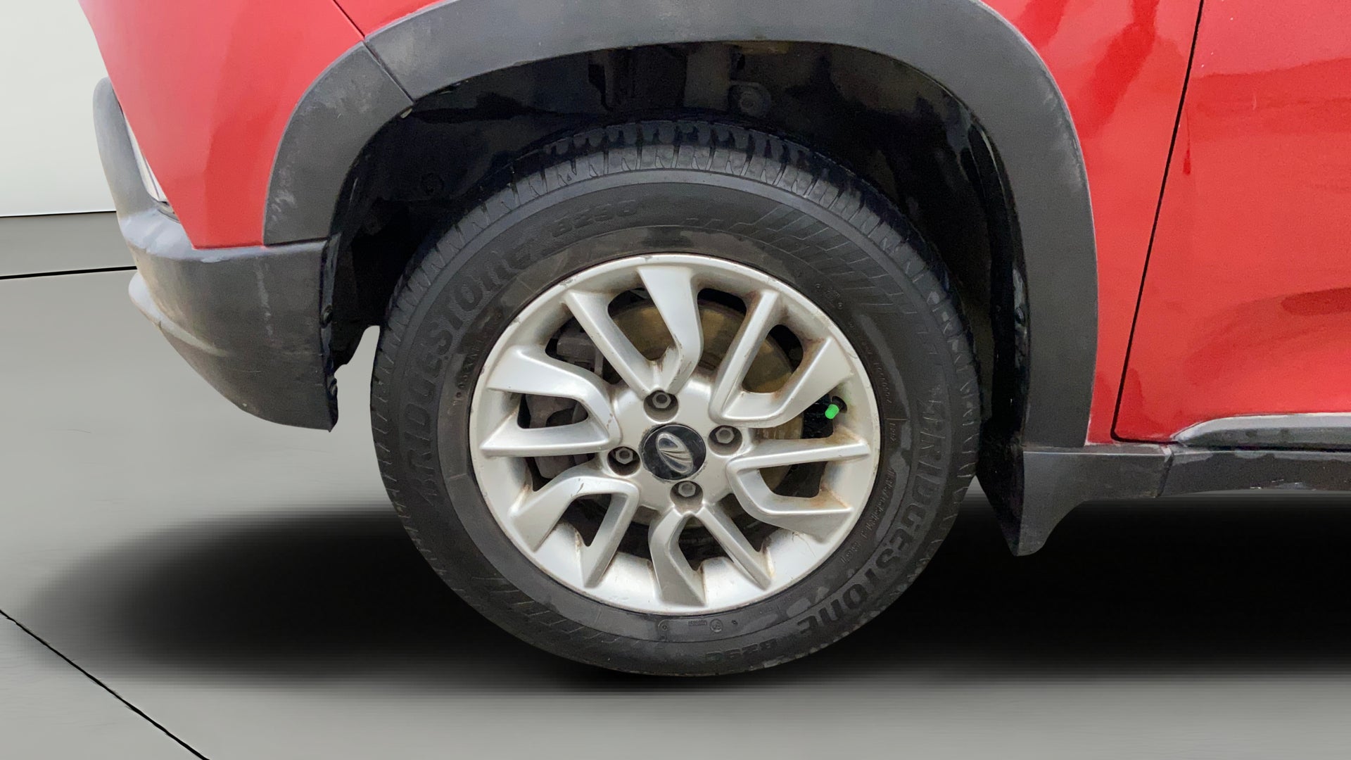 camera-Left-Front-Wheel