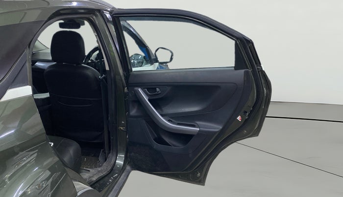 2022 Tata NEXON XM SUNROOF PETROL, CNG, Manual, 29,802 km, RHS Rear Door