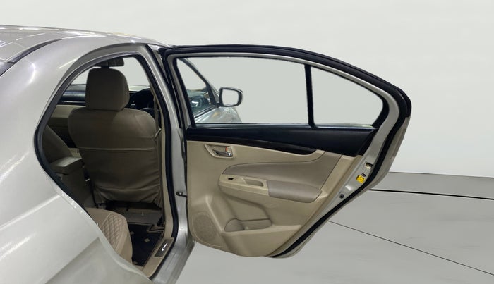 2017 Maruti Ciaz ZETA 1.4  MT PETROL, Petrol, Manual, 90,673 km, RHS Rear Door