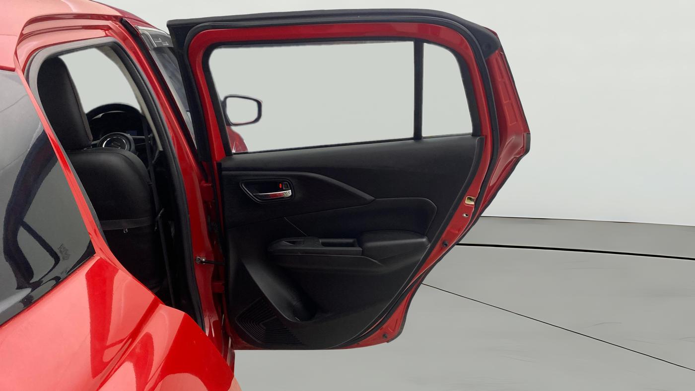 2025 Maruti Swift ZXi AMT, Petrol, Automatic, 62,398 km, RHS Rear Door