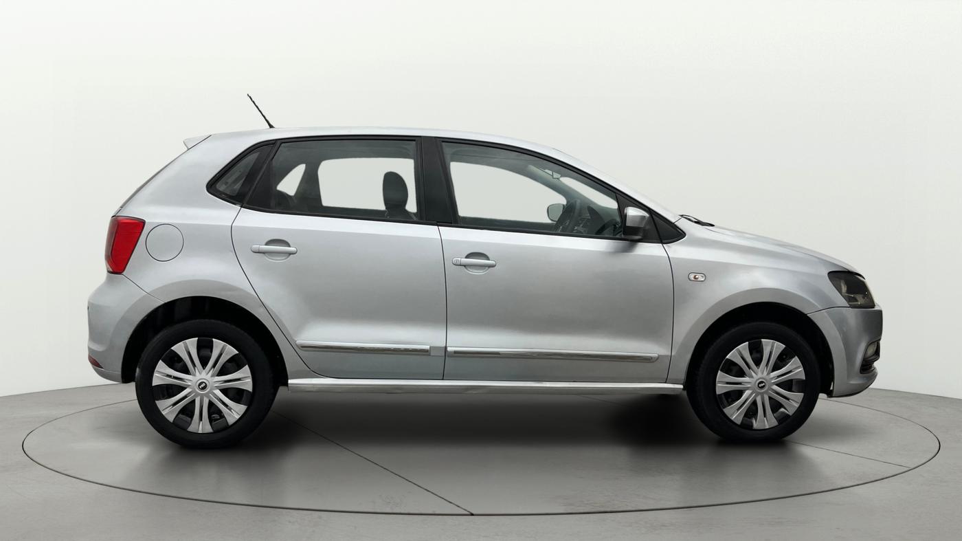 2014 Volkswagen Polo COMFORTLINE 1.5L, Diesel, Manual, 86,266 km, Right Side View