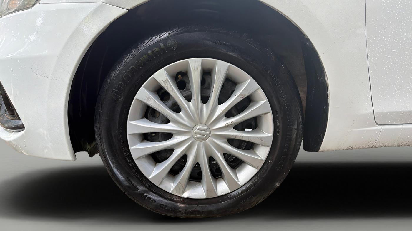 2022 Maruti Ciaz SIGMA 1.5 SHVS MT  PETROL, Petrol, Manual, 66,194 km, Left Front Wheel