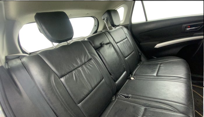 2017 Maruti S Cross ZETA 1.3, Diesel, Manual, 94,314 km, Right Side Rear Door Cabin