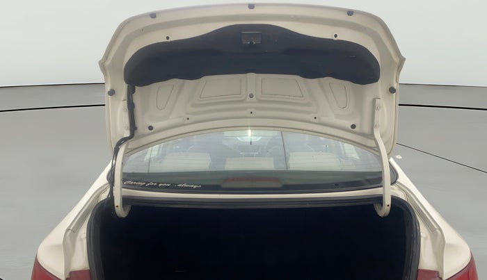 2015 Hyundai Verna FLUIDIC 4S 1.6 VTVT S, Petrol, Manual, 70,903 km, Boot Door Open