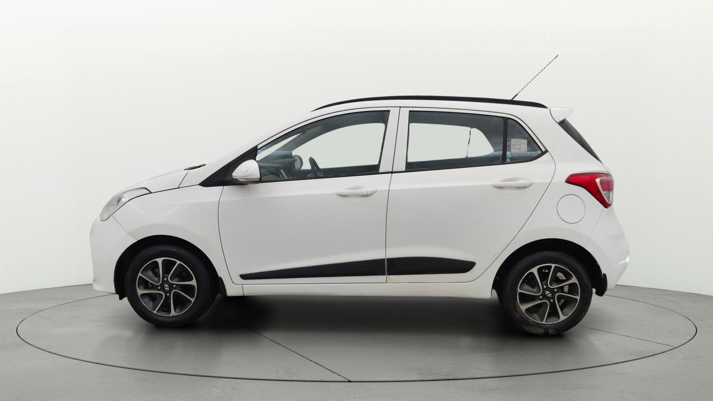 2019 Hyundai Grand i10 SPORTZ AT 1.2 KAPPA VTVT, Petrol, Automatic, 18,810 km, Left Side