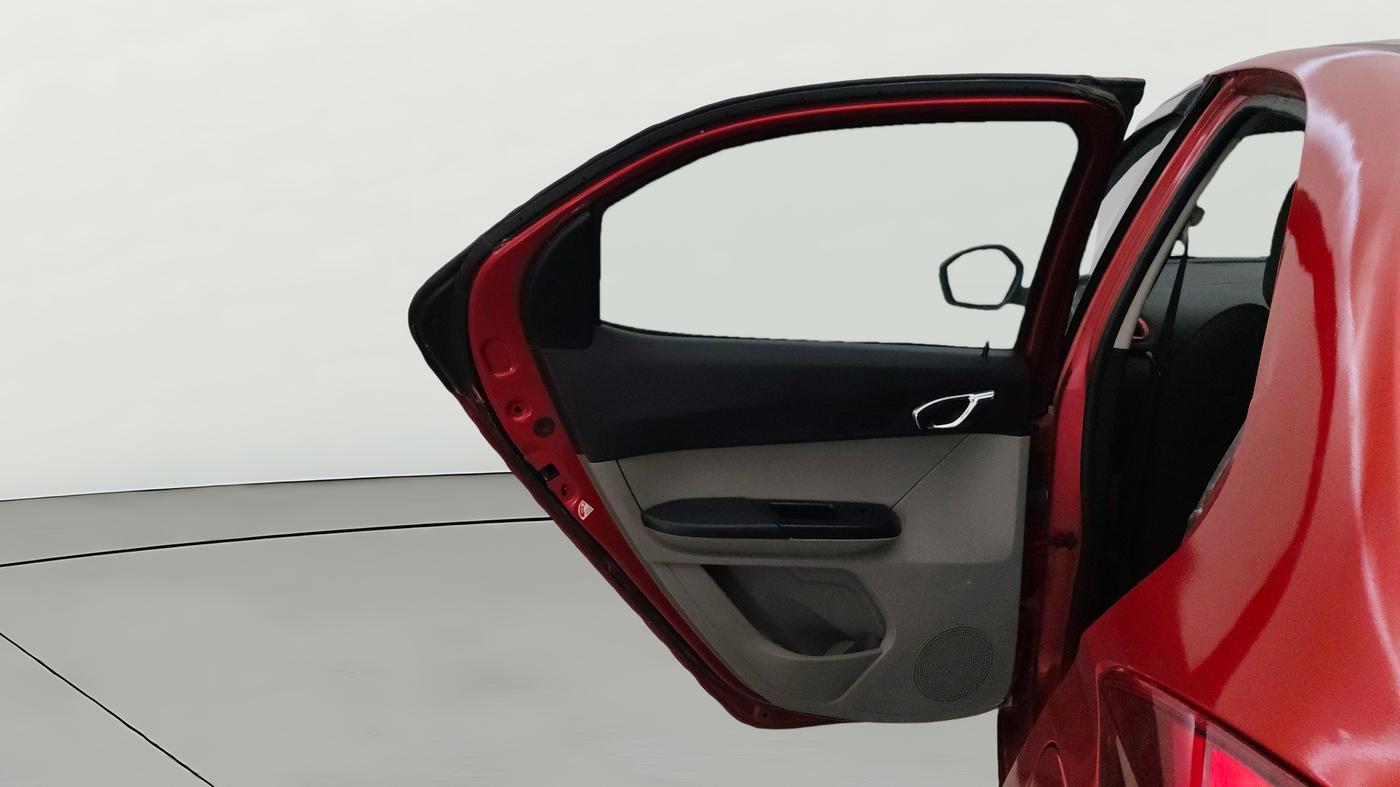 2019 Tata Tiago XZ PLUS PETROL, CNG, Manual, 79,805 km, LHS Rear Door