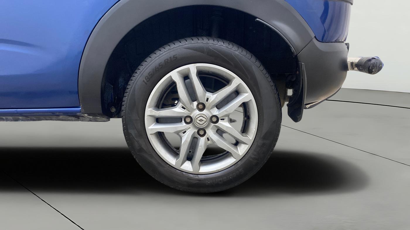 2019 Renault TRIBER RXZ, Petrol, Manual, 59,228 km, Left Rear Wheel