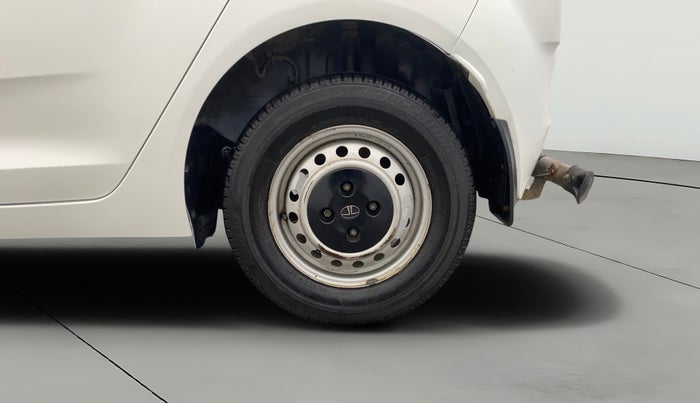 2021 Tata ALTROZ XM DIESEL, Diesel, Manual, 34,587 km, Left Rear Wheel