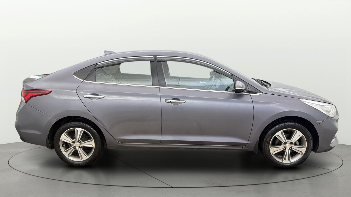 2017 Hyundai Verna 1.6 VTVT SX (O) AT, Petrol, Automatic, 36,476 km, Right Side View