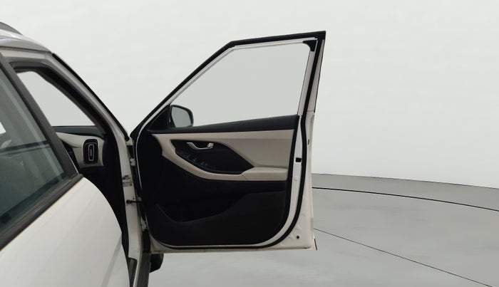 2023 Hyundai Creta SX 1.5 PETROL, Petrol, Manual, 40,077 km, RHS Front Door