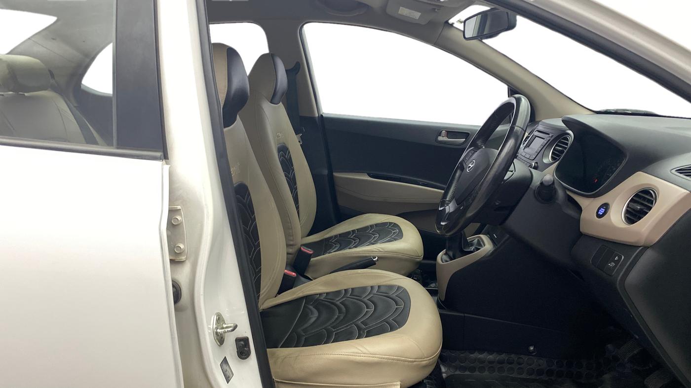 2014 Hyundai Xcent SX 1.2 (O), Petrol, Manual, 63,007 km, Right Side Front Door Cabin