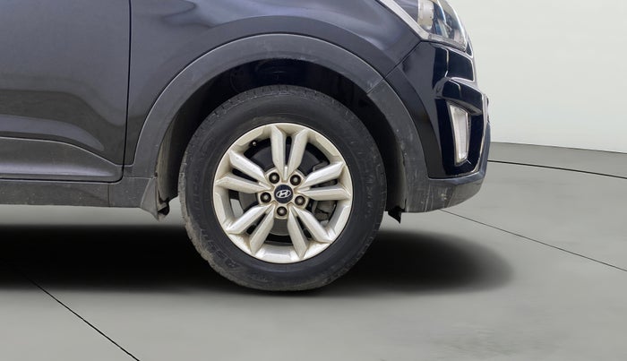 2015 Hyundai Creta SX PLUS AT 1.6 DIESEL, Diesel, Automatic, 1,28,098 km, Right Front Wheel