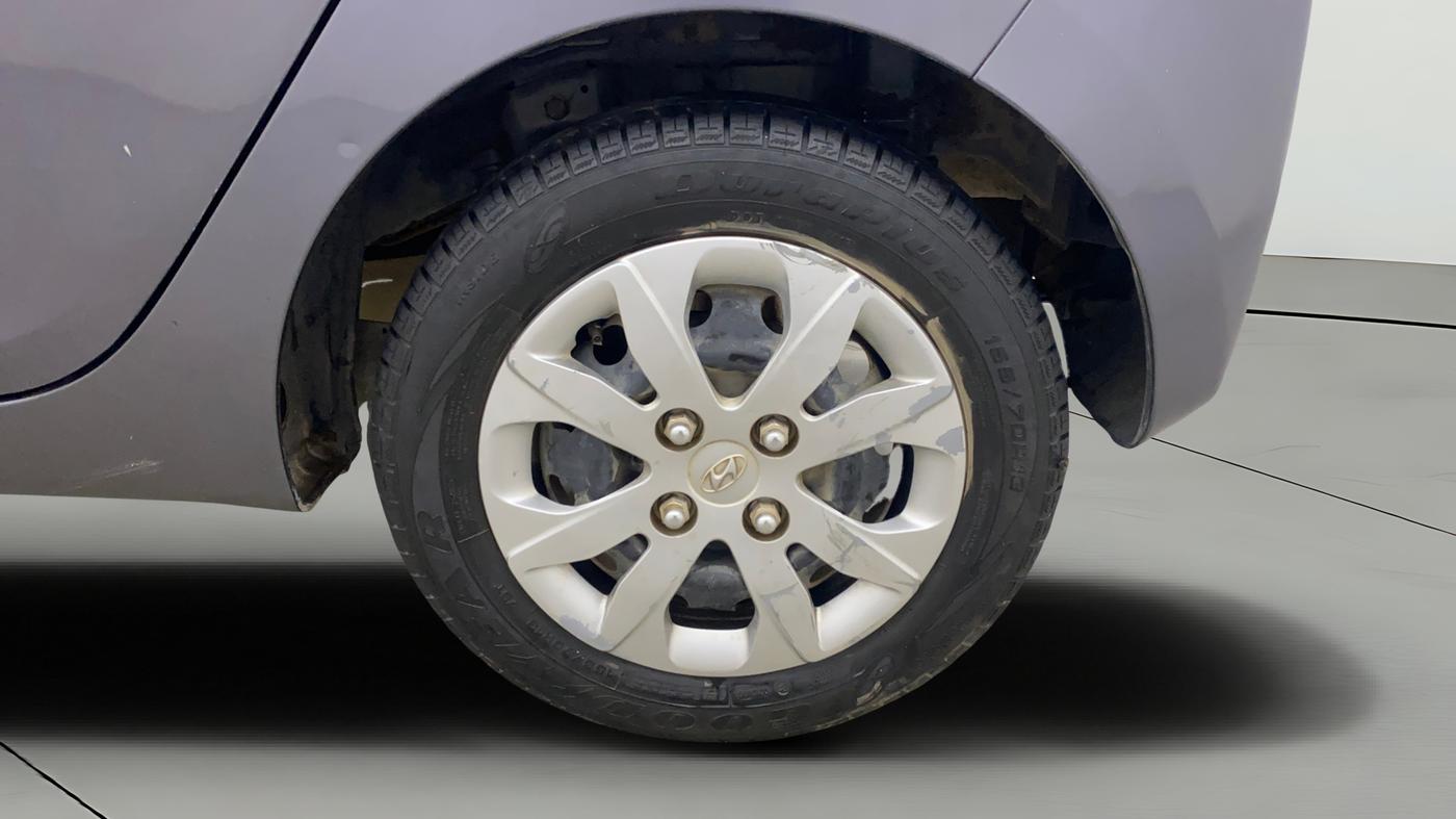 2017 Hyundai Eon MAGNA +, Petrol, Manual, 81,533 km, Left Rear Wheel