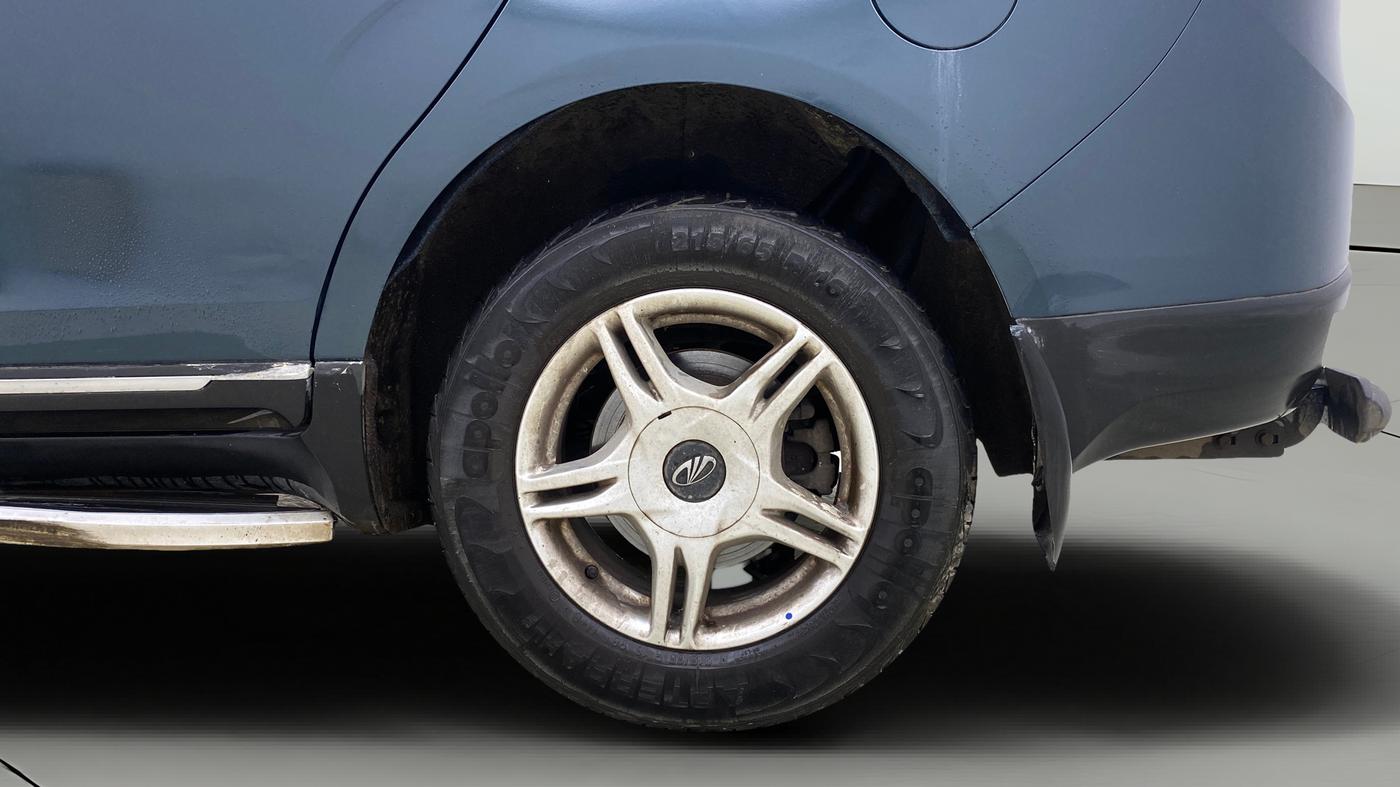 2019 Mahindra MARAZZO M6 7 STR, Diesel, Manual, 78,941 km, Left Rear Wheel