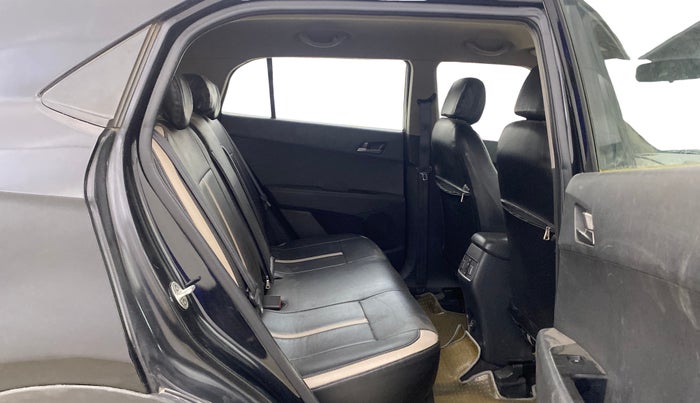 2015 Hyundai Creta SX PLUS AT 1.6 DIESEL, Diesel, Automatic, 1,28,098 km, Right Side Rear Door Cabin