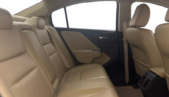 2015 Honda City 1.5L I-VTEC VX CVT, Petrol, Automatic, 1,07,977 km, Right Side Rear Door Cabin