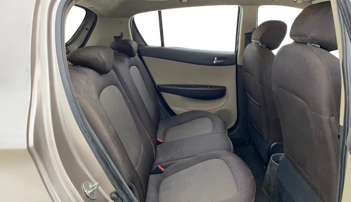 2014 Hyundai Elite i20 ASTA 1.2, Petrol, Manual, 1,15,781 km, Right Side Rear Door Cabin