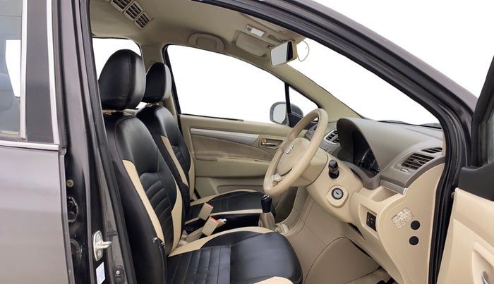2015 Maruti Ertiga VXI CNG, CNG, Manual, 1,21,416 km, Right Side Front Door Cabin
