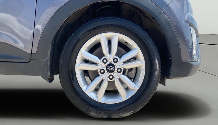 2016 Hyundai Creta SX PLUS 1.6 PETROL, Petrol, Manual, 1,32,816 km, Right Front Wheel