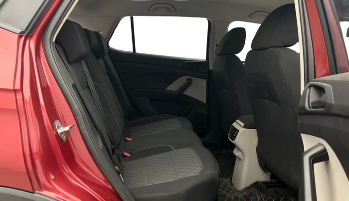 2024 Volkswagen TAIGUN COMFORTLINE 1.0 TSI MT, Petrol, Manual, 15,899 km, Right Side Rear Door Cabin